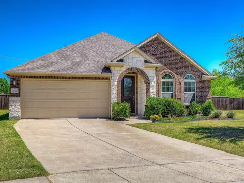6716 Elm St, Rowlett, TX 75089
