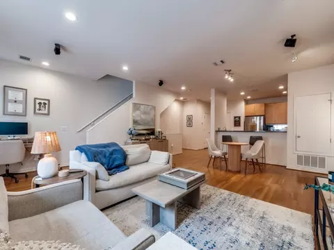 3250 Cambrick St #8, Dallas, TX 75204