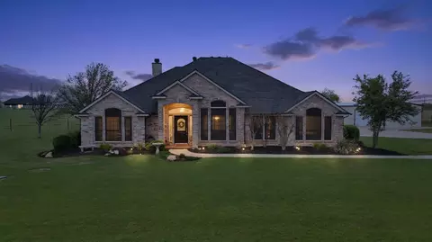 163 N Savanna Dr, Rhome, TX 76078