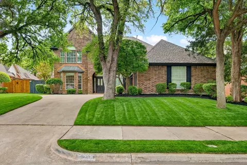 2610 Greenway Dr, Mckinney, TX 75072