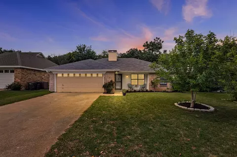 2616 Carten St, Fort Worth, TX 76112