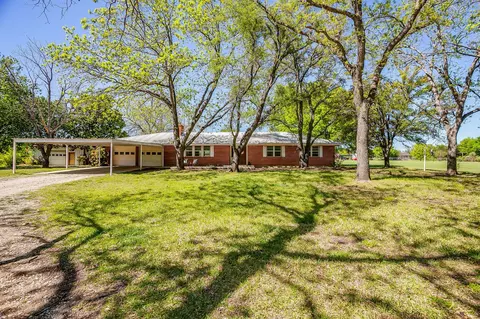 8216 Cleburne Hwy, Granbury, TX 76049