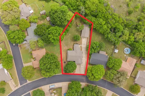 605 Owens Dr, Crowley, TX 76036