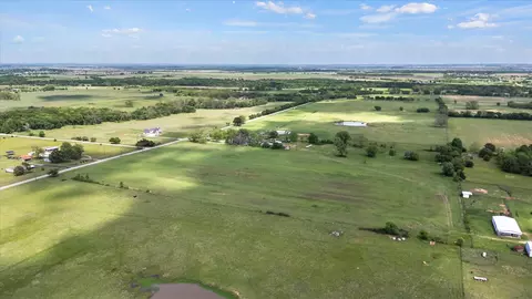 11742 Dane Rd, Pilot Point, TX 76258 photo 17