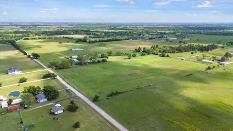 11742 Dane Rd, Pilot Point, TX 76258 photo 13
