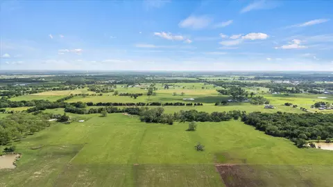 11742 Dane Rd, Pilot Point, TX 76258