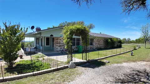 1301 N Reilley St N, Goldthwaite, TX 76844