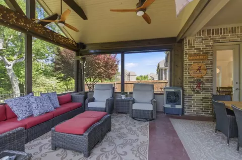 Exterior - 815 Dove Trl, Euless, TX 76039 photo 8 of 16