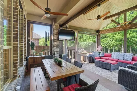 Exterior - 815 Dove Trl, Euless, TX 76039 photo 4 of 16