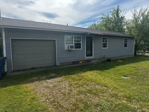 623 Grayson St, Pottsboro, TX 75076