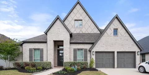 2829 Midlake Dr, Midlothian, TX 76065