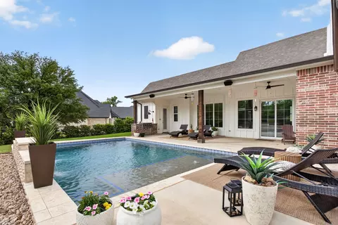 4004 Legend Trl, Granbury, TX 76049