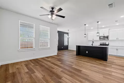 Living - 113 N Third St, Celeste, TX 75423 photo 3 of 3