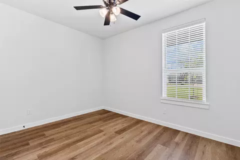 Bedroom - 113 N Third St, Celeste, TX 75423 photo 3 of 5