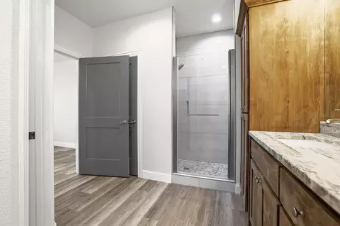 Bath - 903 W Cardinal St, Ector, TX 75439 photo 1 of 4