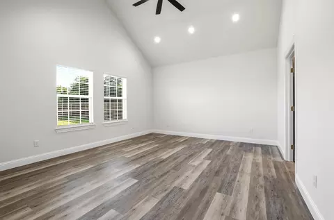 Living - 903 W Cardinal St, Ector, TX 75439 photo 7 of 8