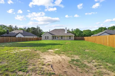 Exterior - 903 W Cardinal St, Ector, TX 75439 photo 7 of 8