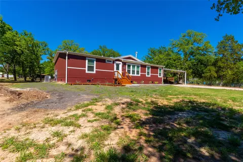 210 Grubbs Ln, Gun Barrel City, TX 75156
