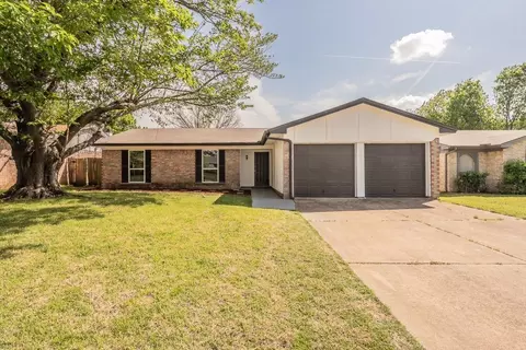228 Blair Ln, Arlington, TX 76014