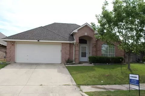 5716 Colorado Ct, Haltom City, TX 76137