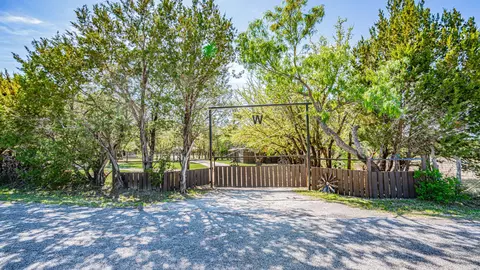 2200 Glenn Cemetery Rd, Tolar, TX 76476