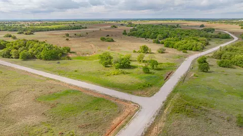 11 North State Avenue, Stephenville, TX 76401