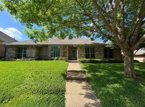 9426 Hillview Dr, Dallas, TX 75231