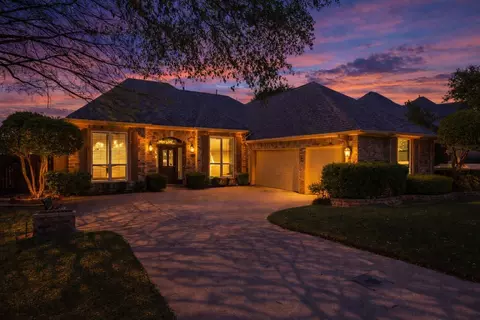 2715 Creek Crossing Dr, Mckinney, TX 75072