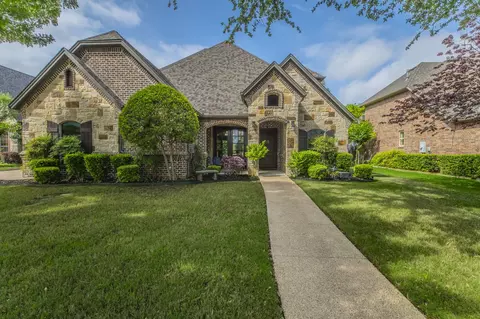 406 Waterlane Dr, Mansfield, TX 76063