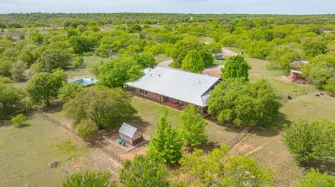 199 Reger Rd, South Bend, TX 76481