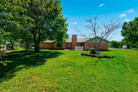Exterior - 9321 Tree Lake Dr, Waco, TX 76708 photo 3 of 3
