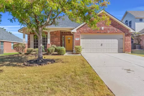 517 Highmoor Ct, Oak Point, TX 75068