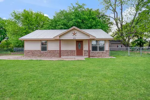 525 19th St NW, Paris, TX 75460