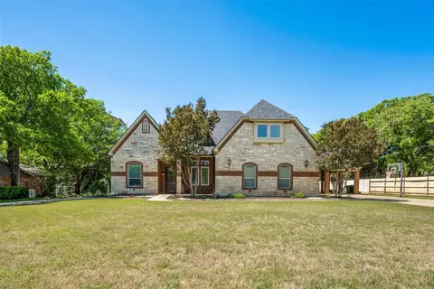 8624 Timber Dr, North Richland Hills, TX 76182