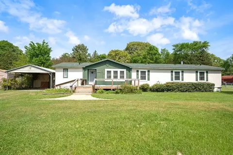 21133 Joe Paul Ln, Chandler, TX 75758