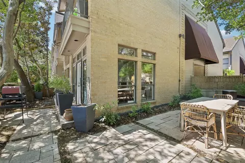 Exterior - 3801 Gilbert Ave #A, Dallas, TX 75219 photo 6 of 9