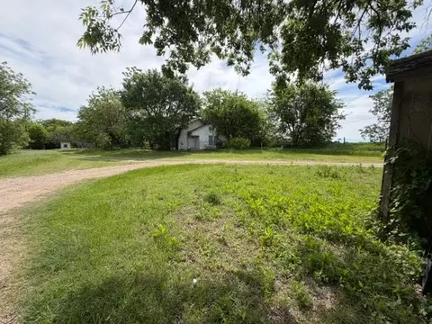 2612 S Interstate 35 E, Lancaster, TX 75146