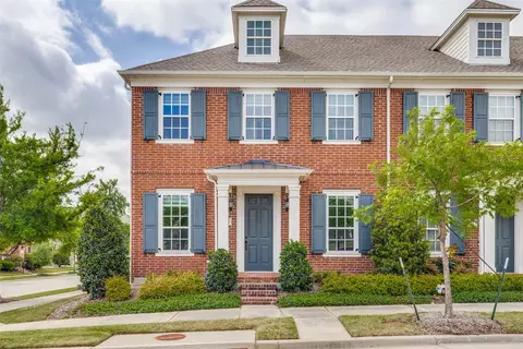 1036 Gardenia St, Carrollton, TX 75007