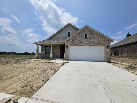 3005 Leopard Ln, Ennis, TX 75119