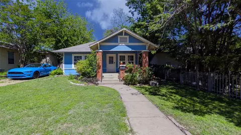 704 Cameron Ave, Dallas, TX 75223