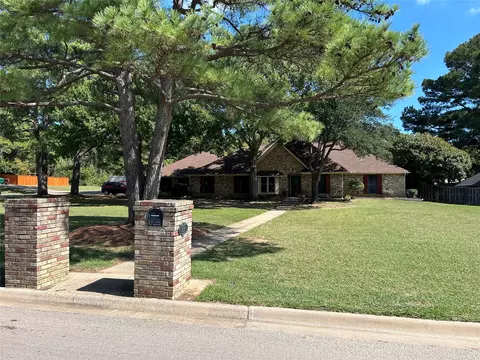 3601 Montecito Dr, Denton, TX 76205