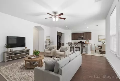 1620 Meadow Trail Ln, Aubrey, TX 76227