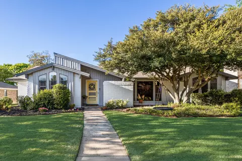 2825 Prairie Creek Dr, Plano, TX 75075