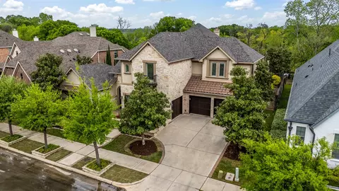 1245 Blue Lake Blvd, Arlington, TX 76005