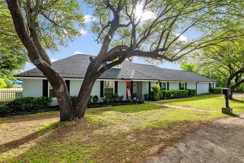 1017 S Nolan River Rd, Cleburne, TX 76033