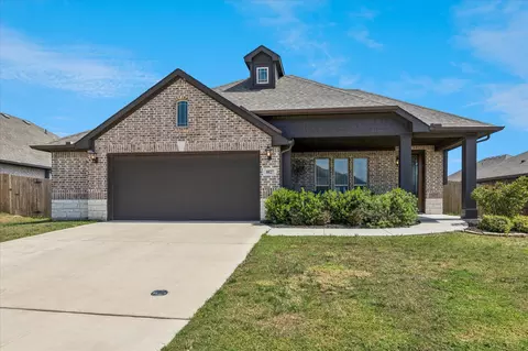 1027 Stockton Dr, Godley, TX 76044