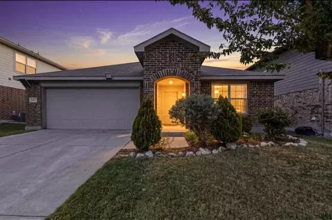 6312 Skysail Rd, Fort Worth, TX 76179