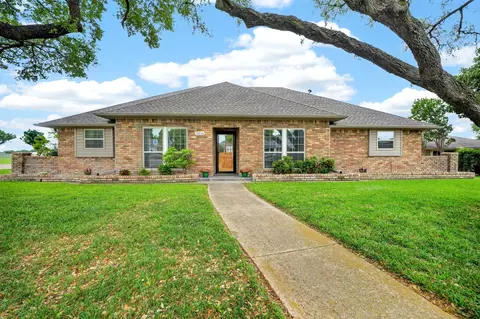 10114 Lawler Rd, Dallas, TX 75243