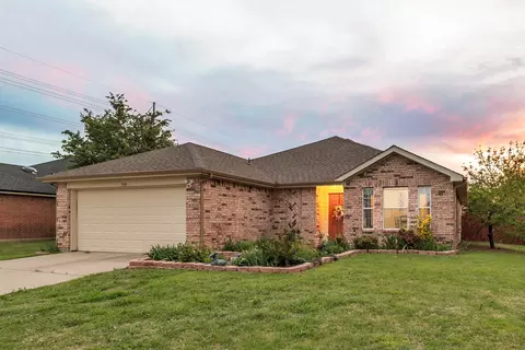 3709 Allison Dr, Denton, TX 76207
