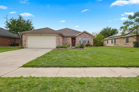 3709 Allison Dr, Denton, TX 76207
